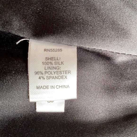 Express Women's Halter Neck Top Small Ruffle
Black Embellished Party size 10 - Picture 4 of 6